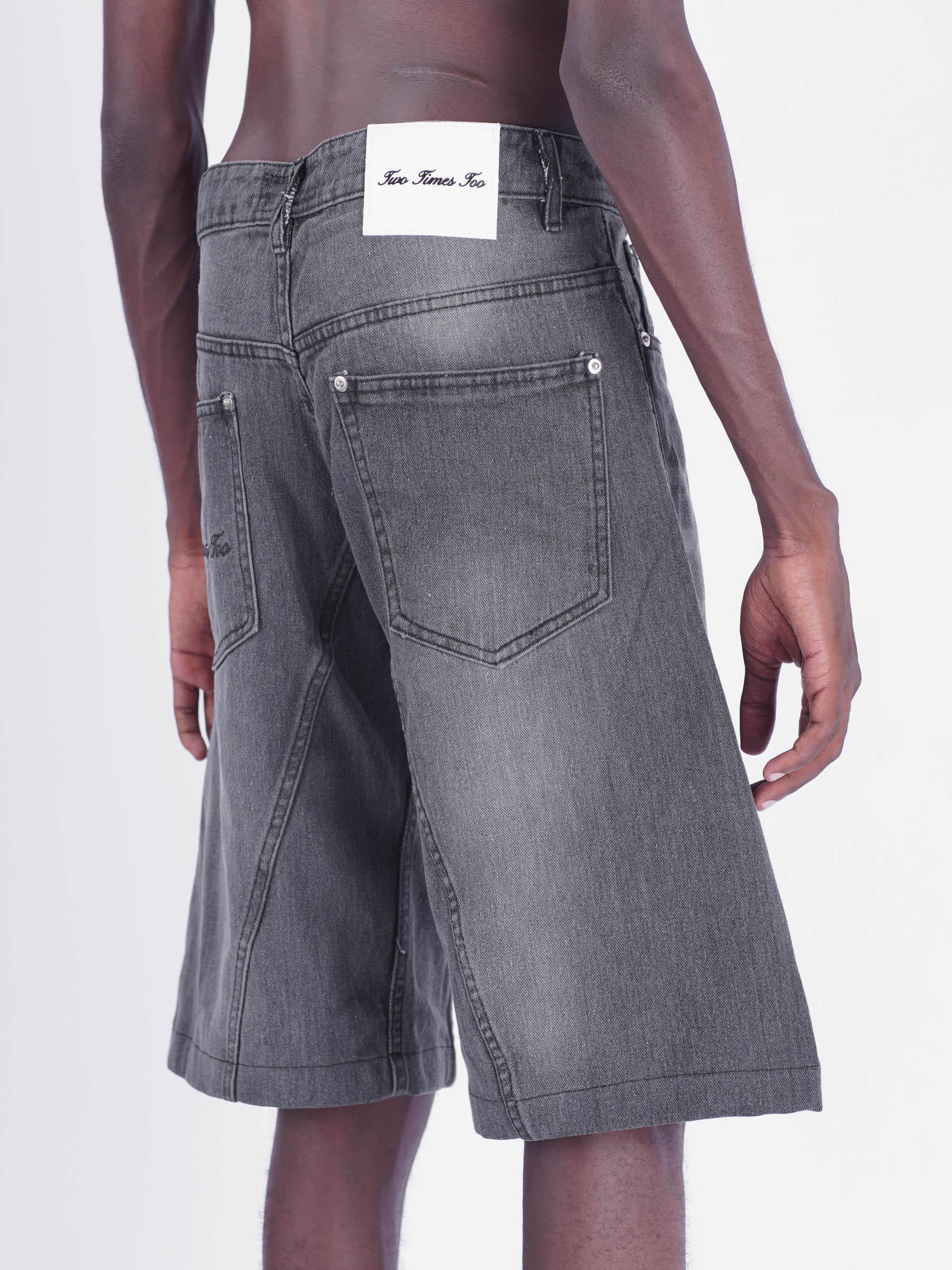 Pleated Jorts - Aged Black