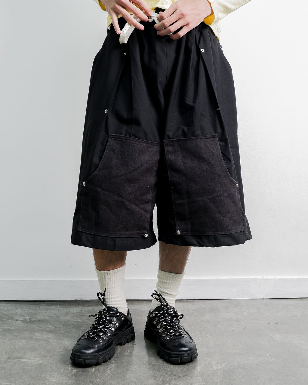 Double Knee Pleated Shorts
