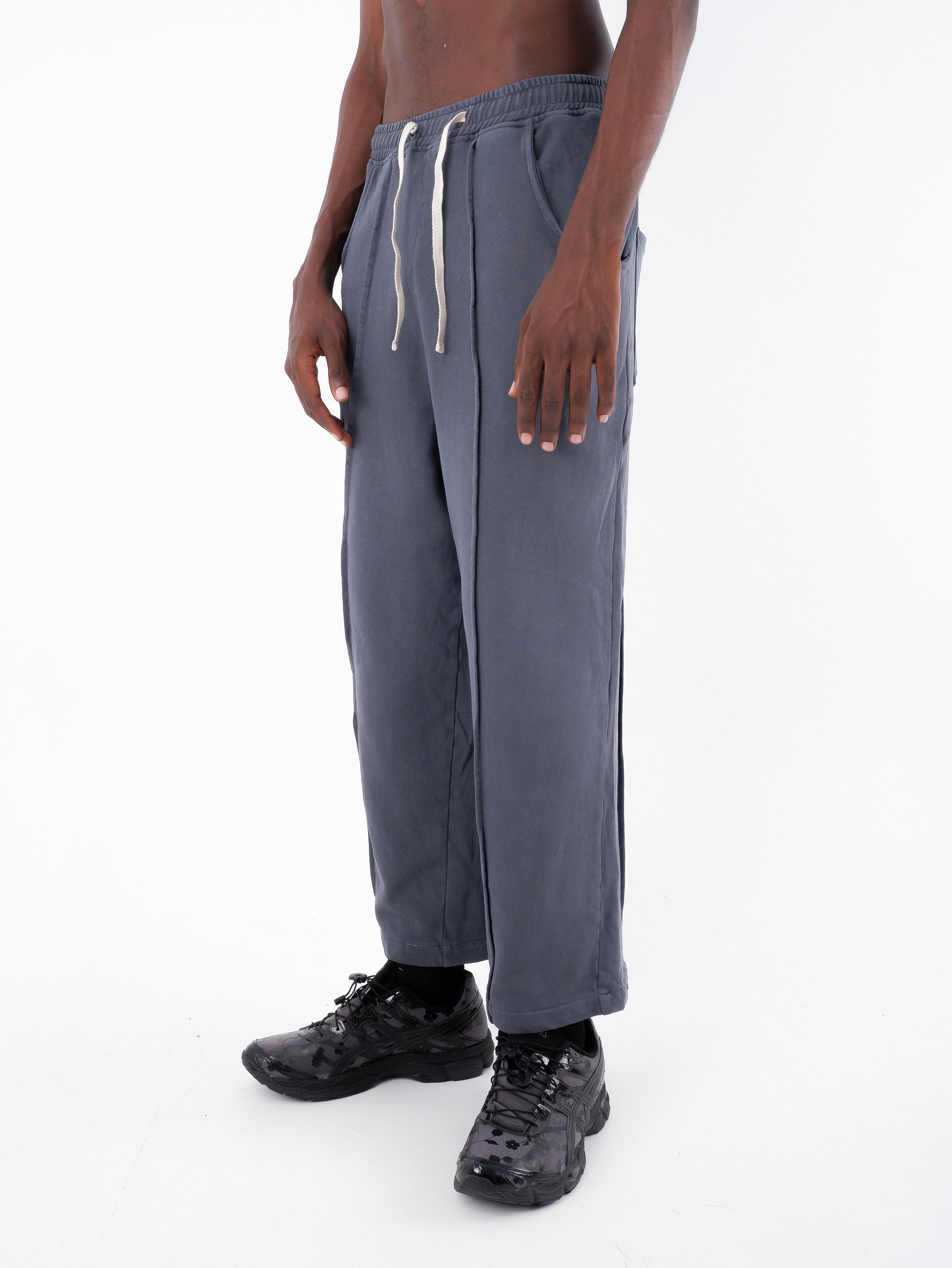 French Terry Pleated Jean Sweatpants - Aged Black