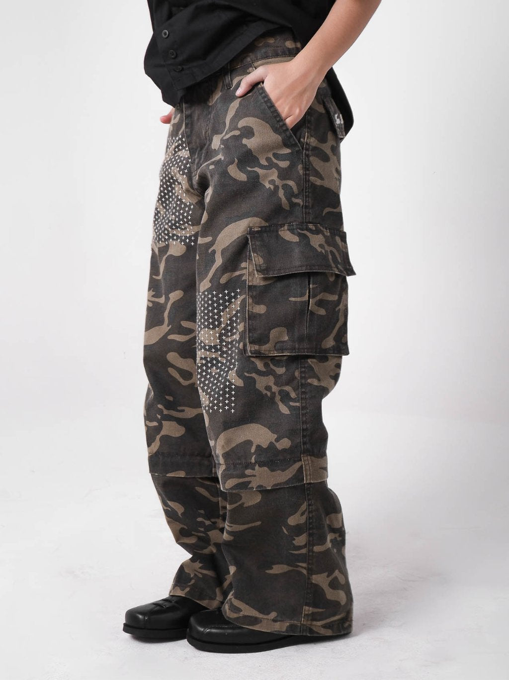 Capri Camo Cargo Pants
