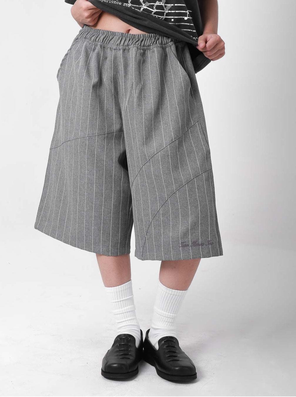 Flow Short Stripe - Grey