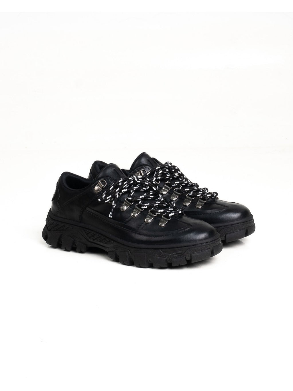Terra Wave Leather - Black