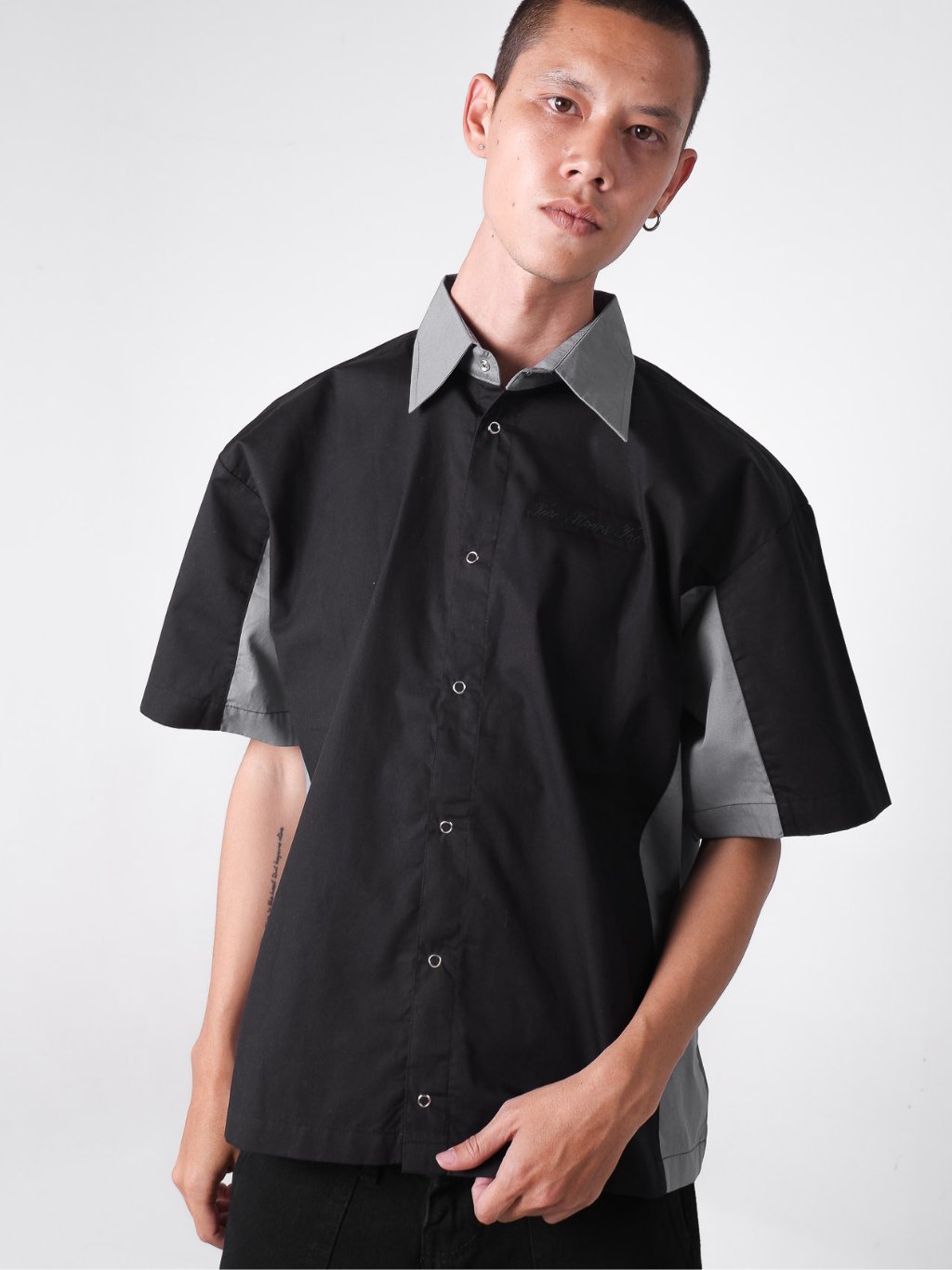 Holiday Shirt - Black/Charcoal