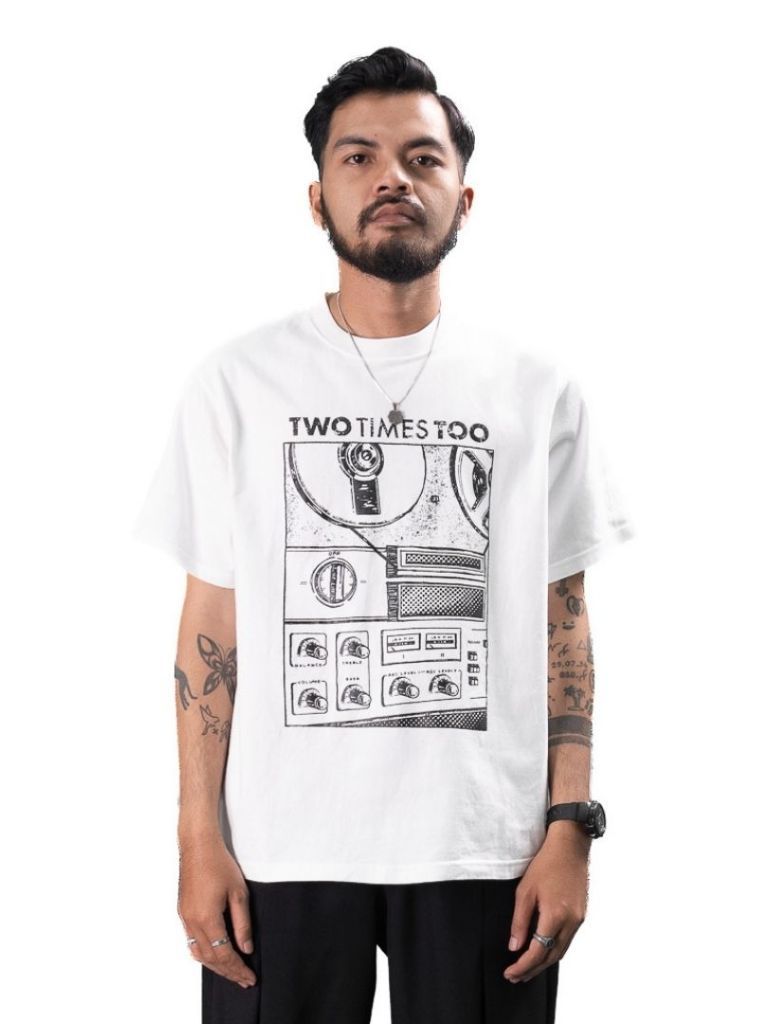 Radio Tee - Broken White