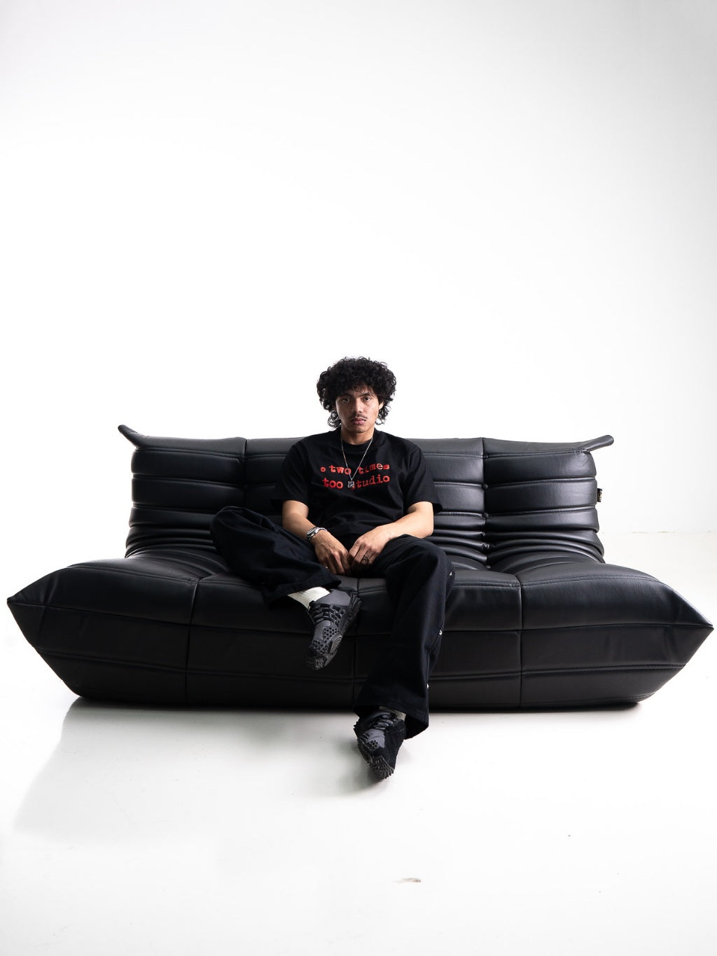 Logo Tee - Jet Black/Red