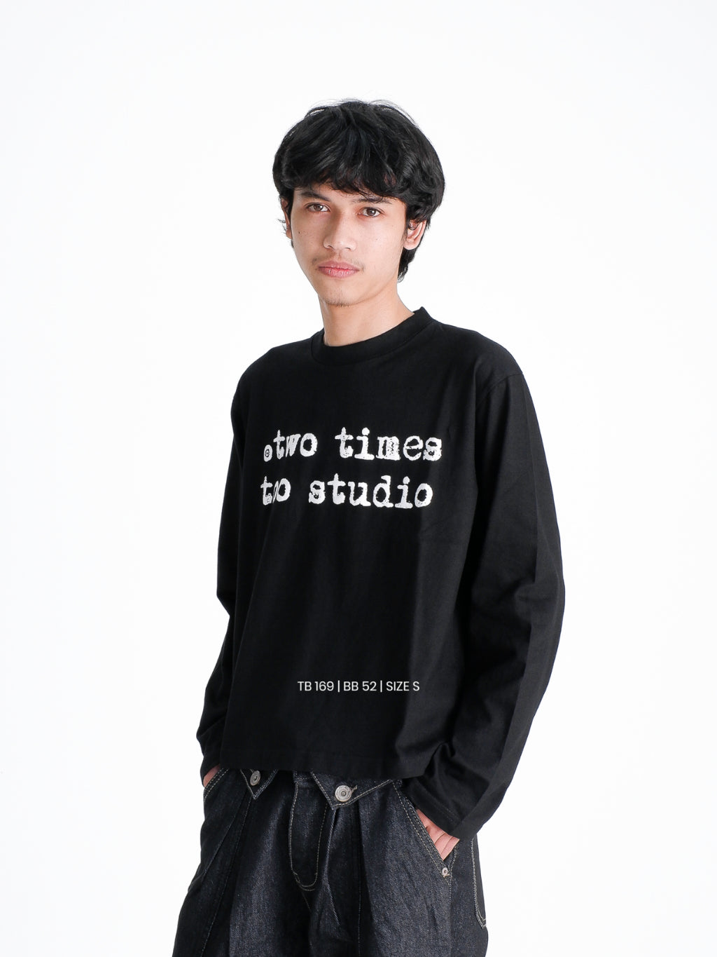 Logo Tee Longsleeve - Jet Black
