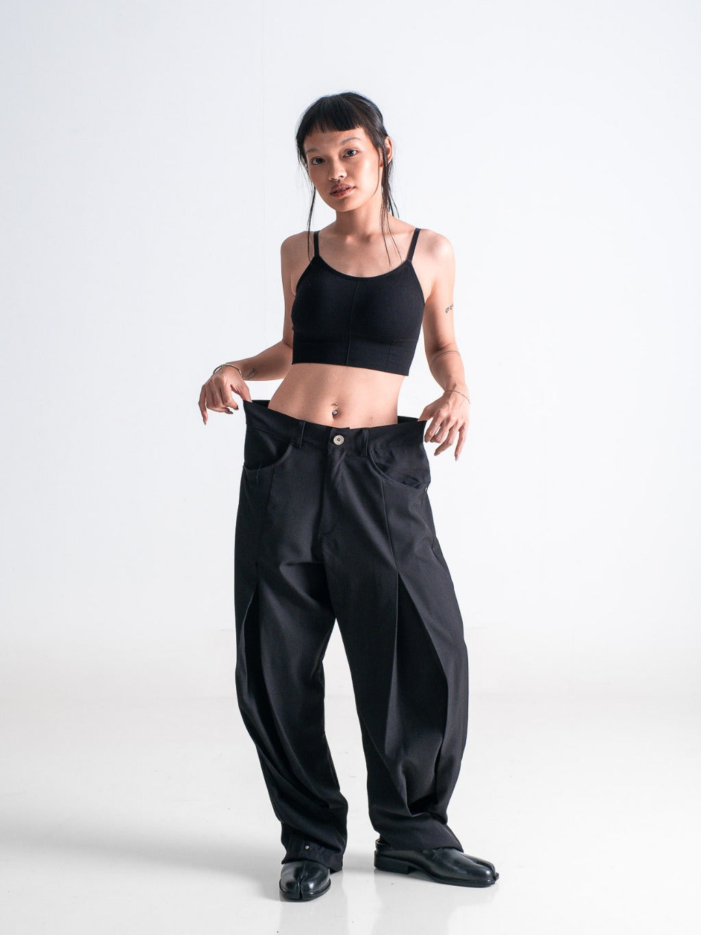 Pleated Everyday Trousers - Jet Black