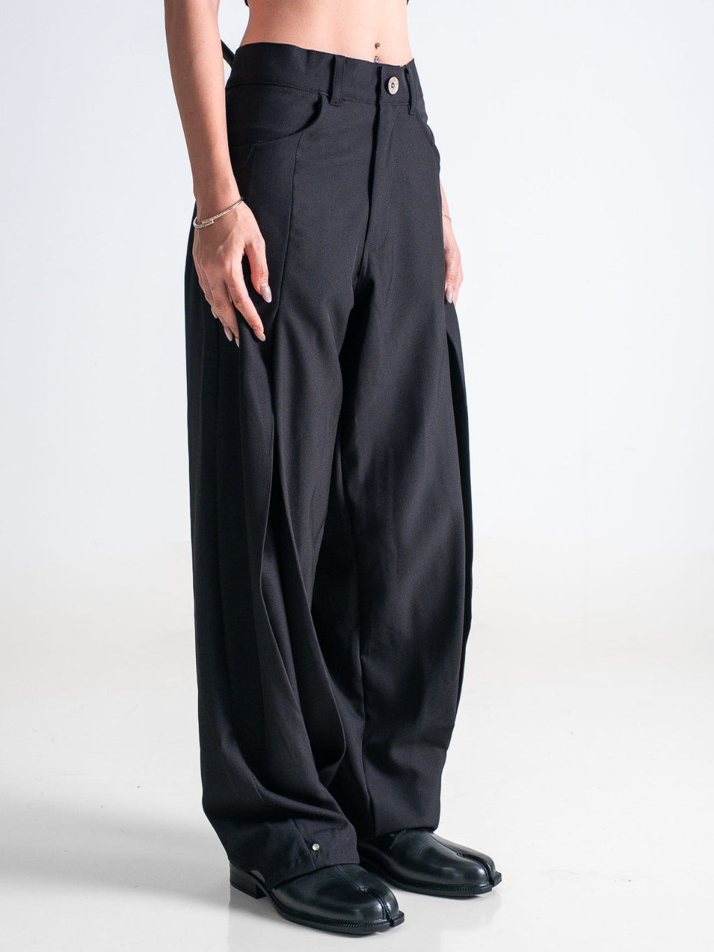 Pleated Everyday Trousers - Jet Black