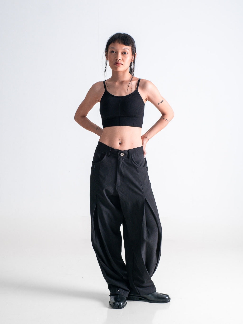 Pleated Everyday Trousers - Jet Black